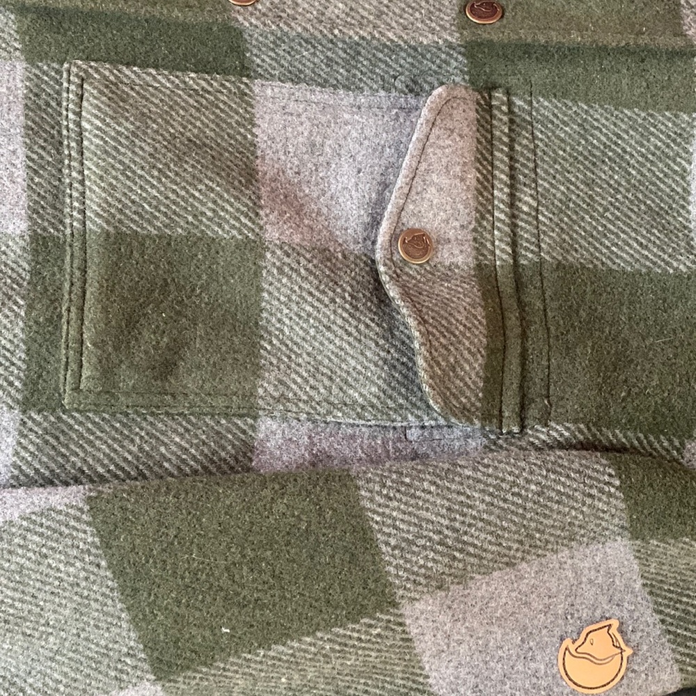 Fjallraven Men’s M Plaid Comfort Fit Canada Shirt